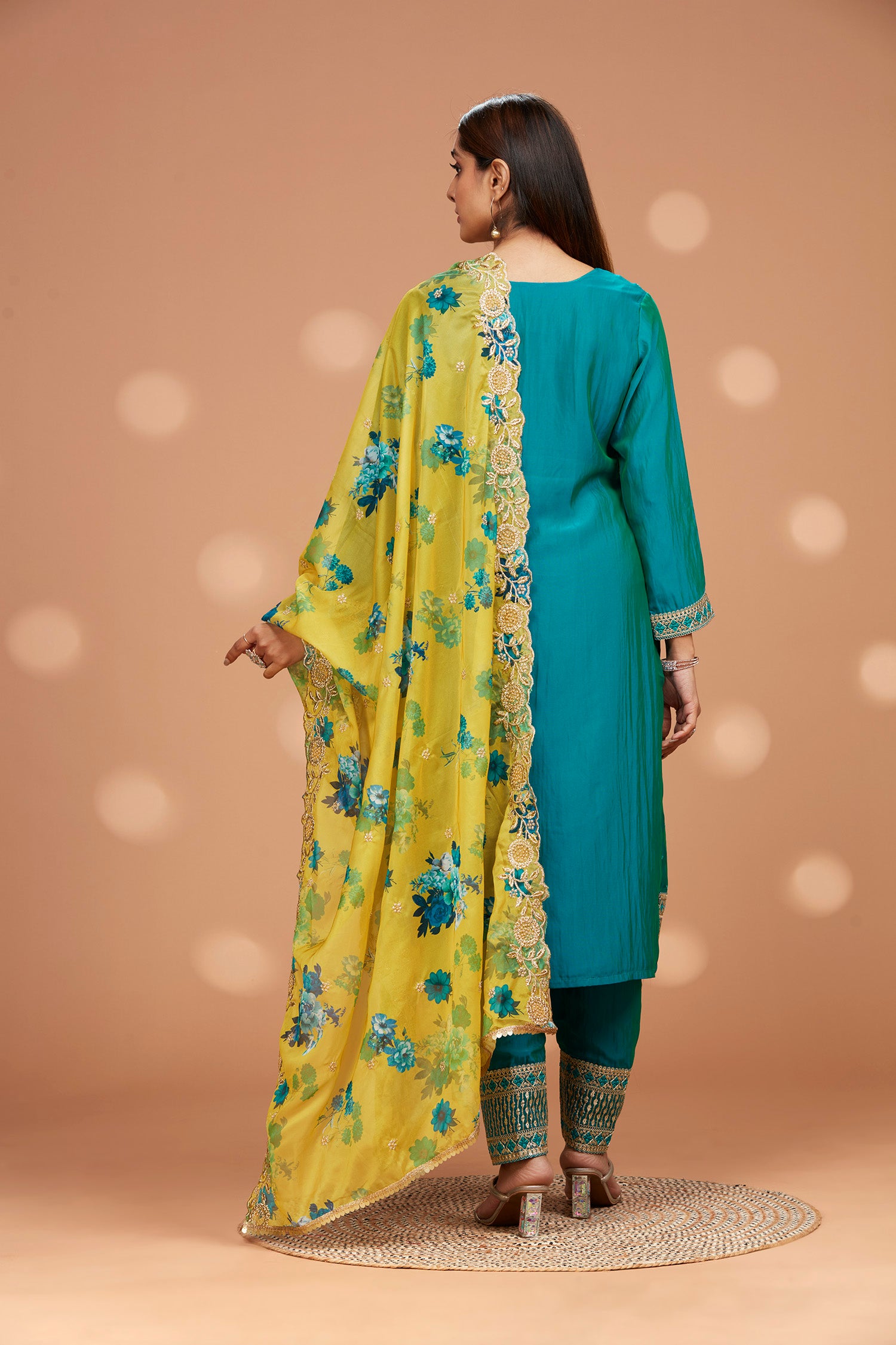 Three-Piece Round Neck Contrast Dupatta Set