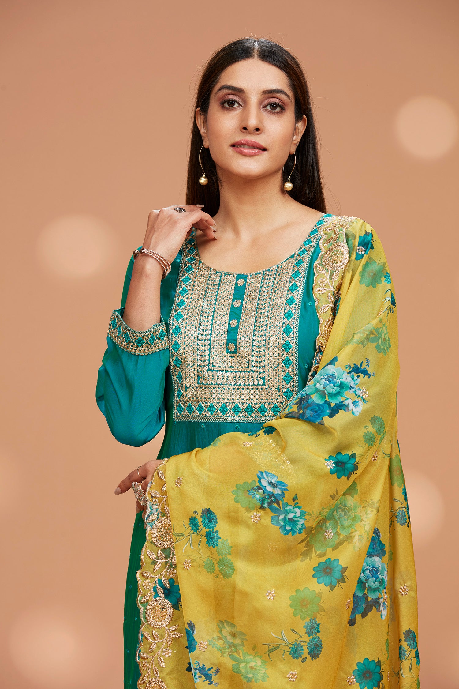 Three-Piece Round Neck Contrast Dupatta Set