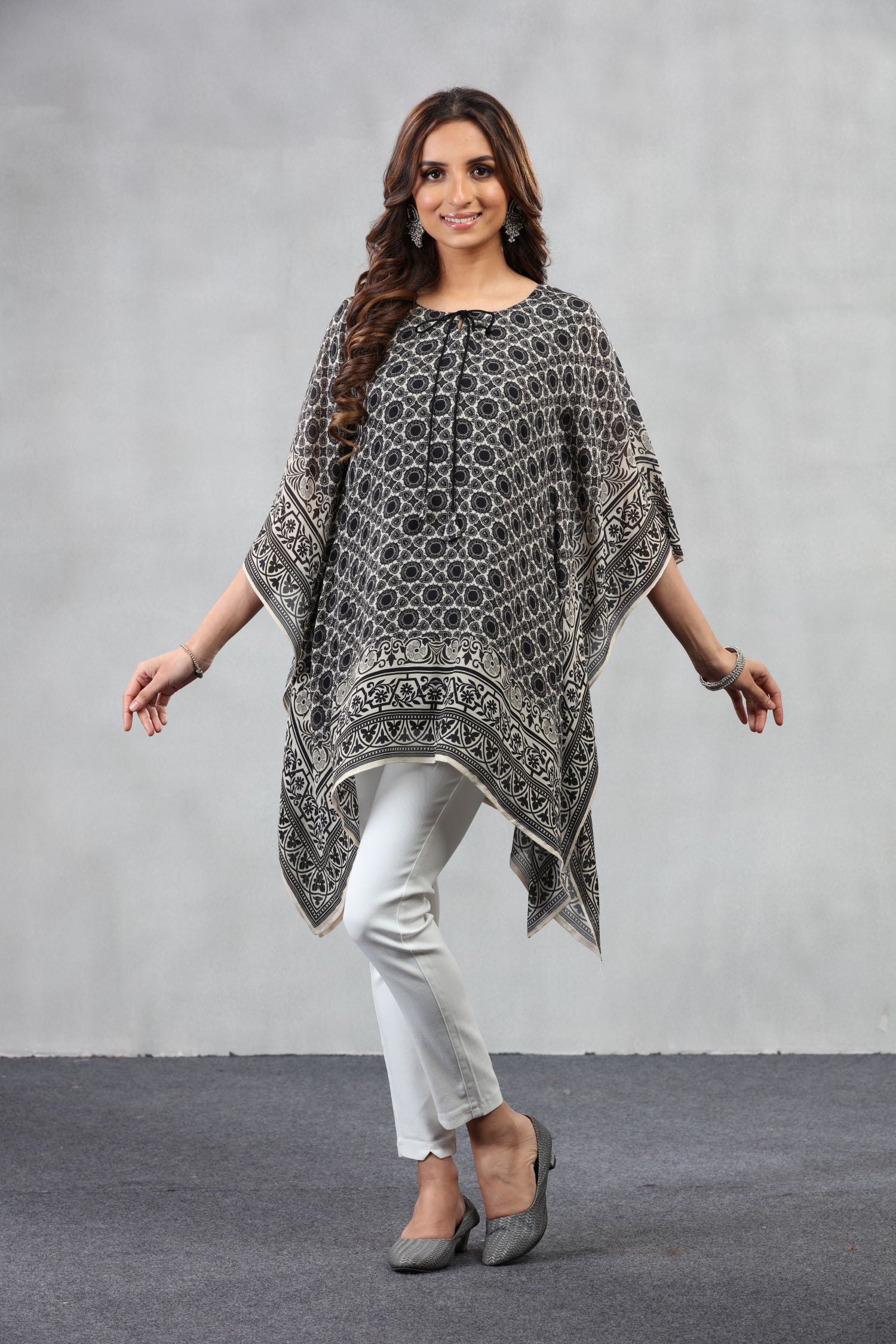 Grey Color Geometric print short Kaftan with Dori