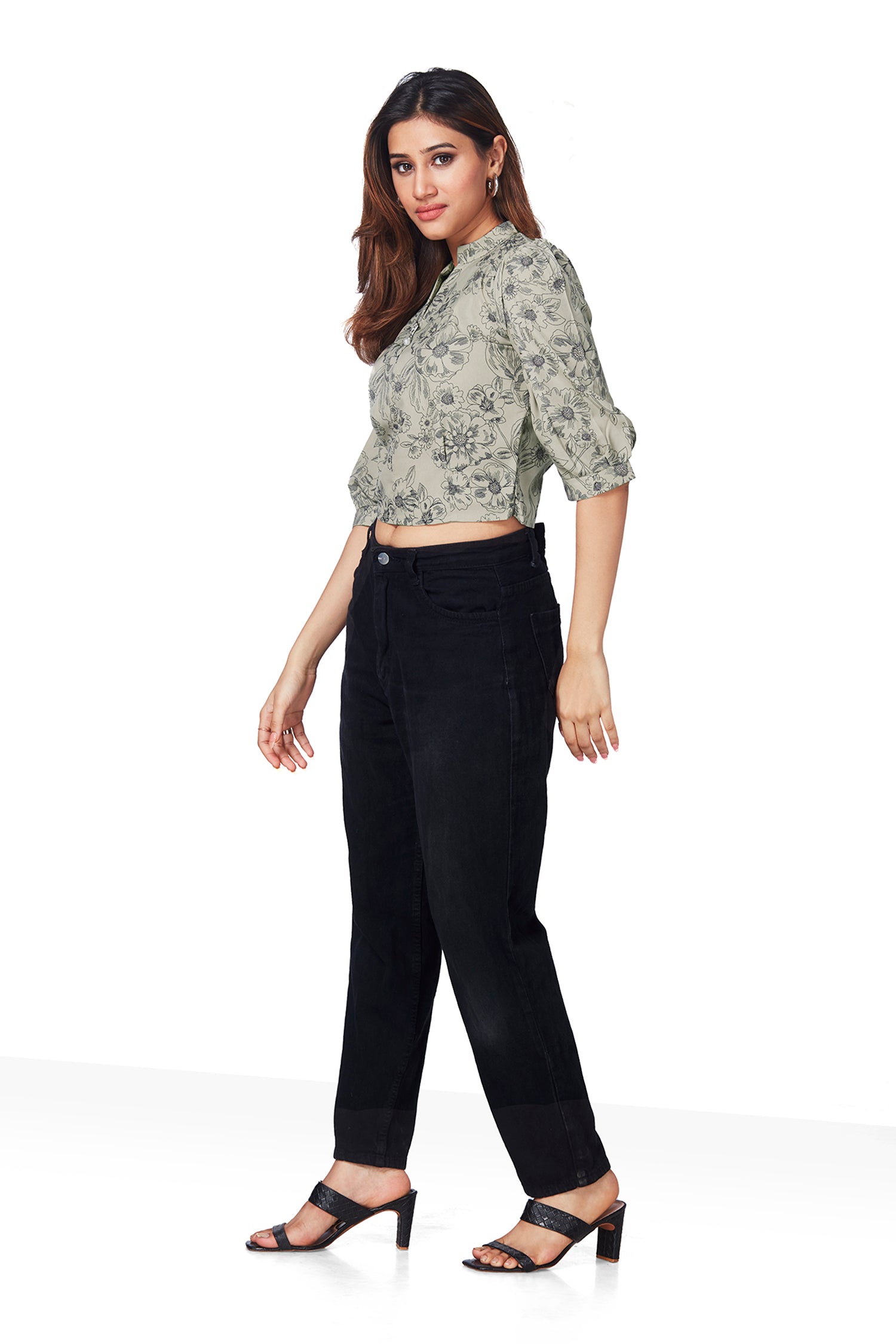 Printed Crop Top with Central Broach