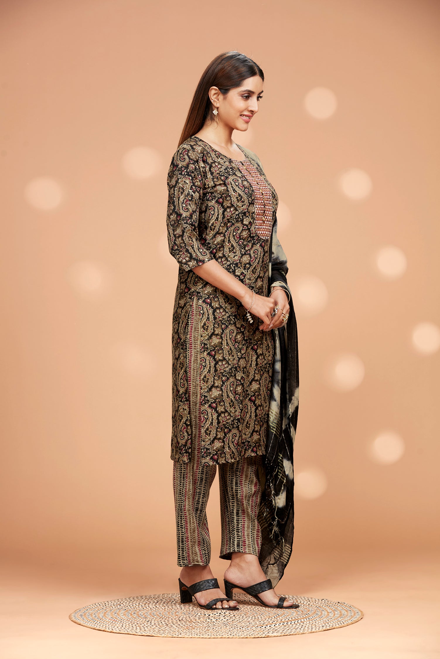 Printed Straight fit Embroidered Kurta with Palazzo Pant & Tie-die Duppatta