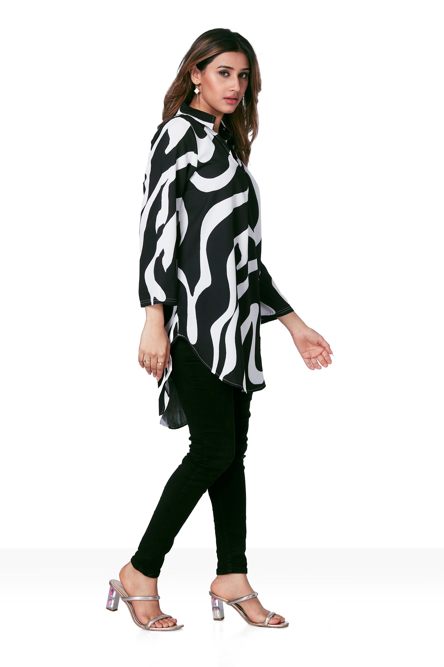 Black n white Geometric Print Top