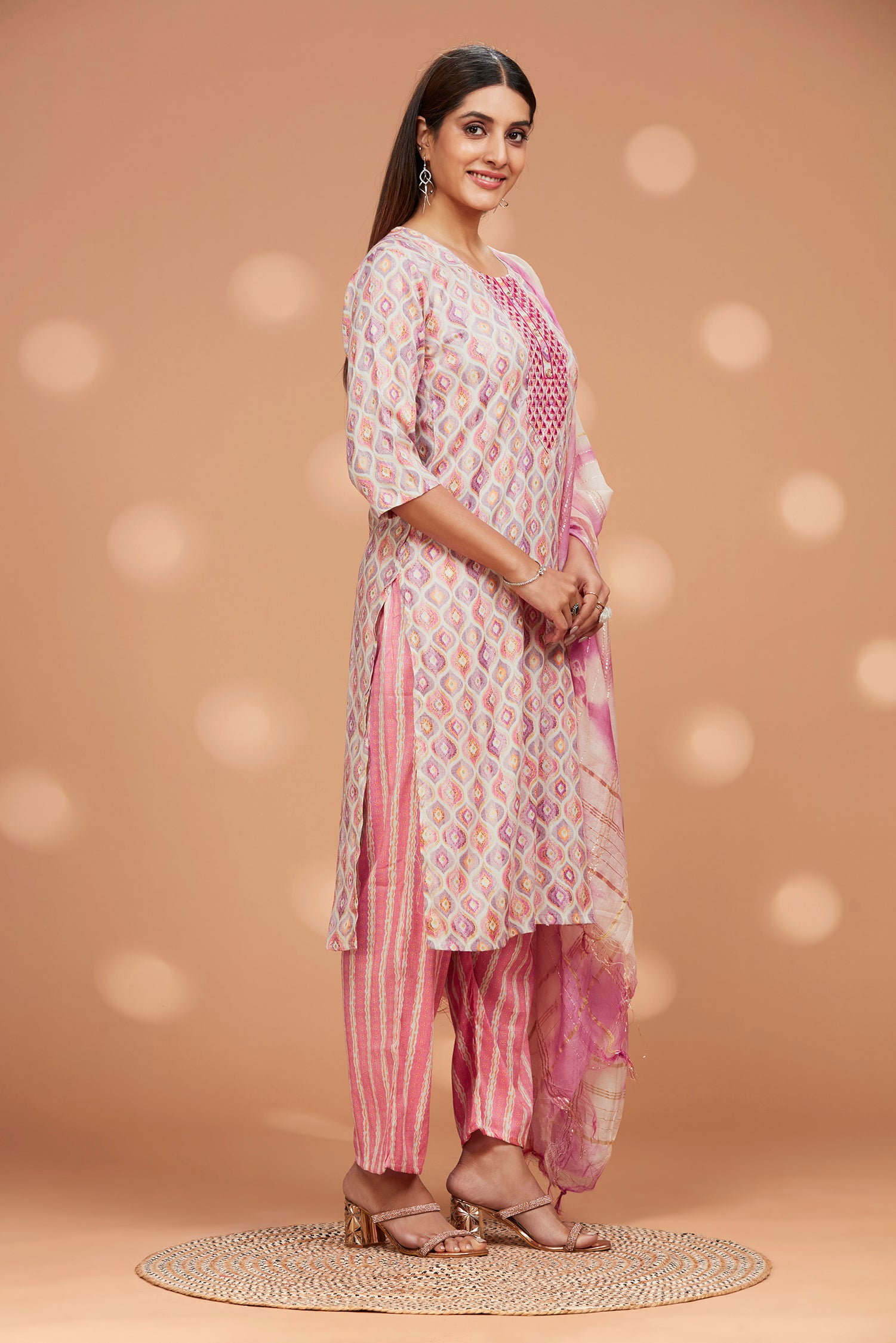 Printed Straight fit Embroidered Kurta with Palazzo Pant & Tie-die Duppatta - Pink