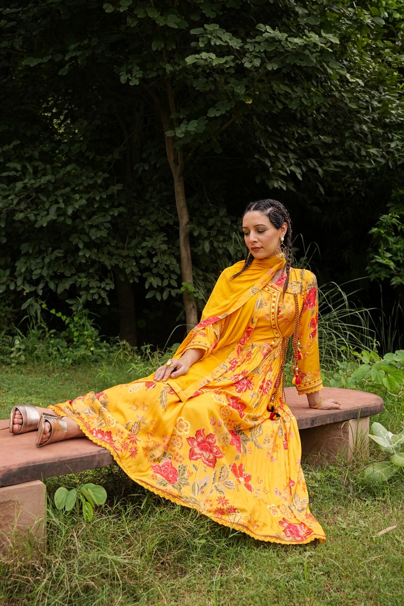 Traditional Anarkali Kurta Set 3 - Freyaa