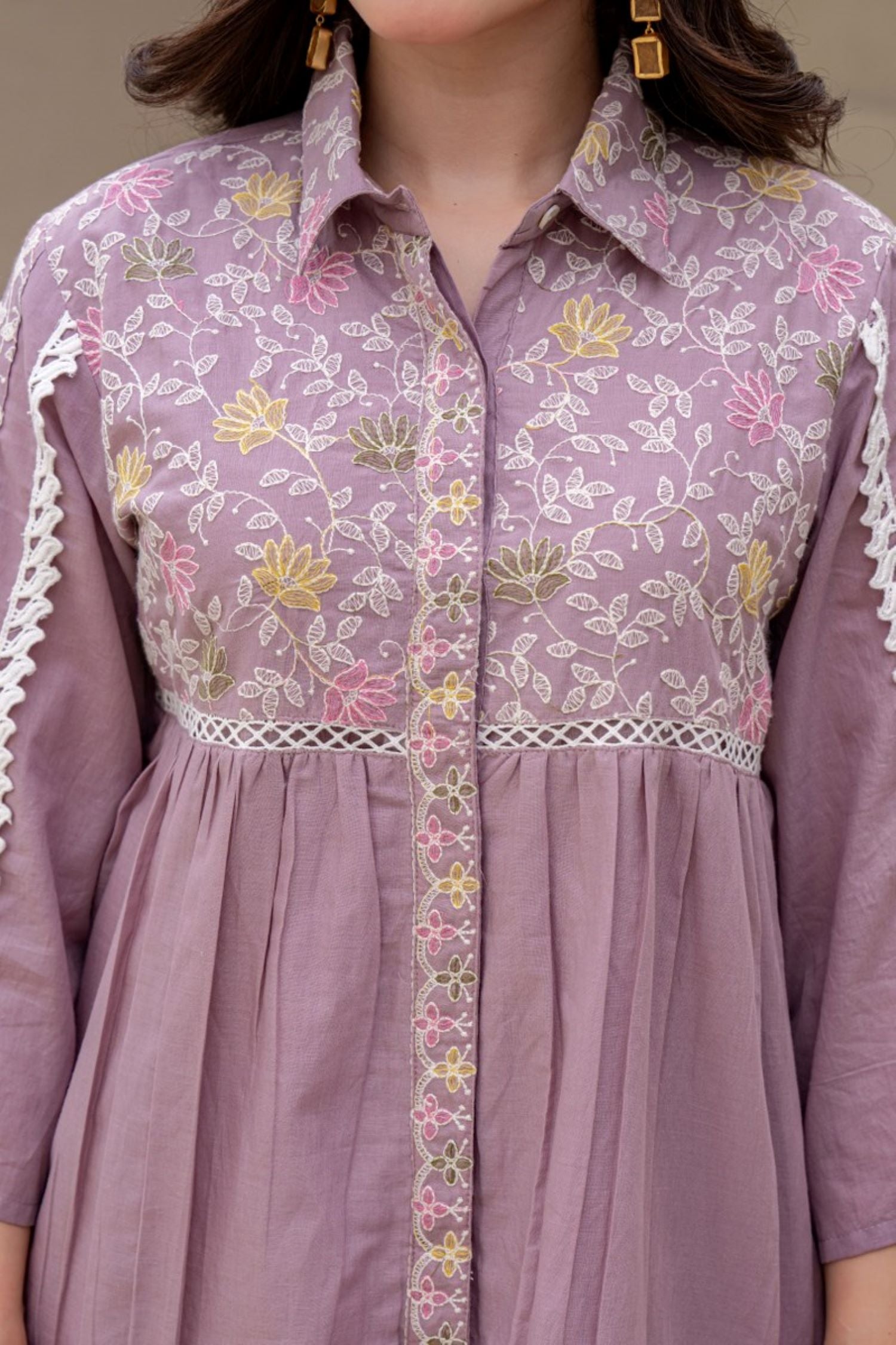 LILAC SHIRT COLLAR FLORAL EMBROIDERED WITH LACE WORK CORD SET