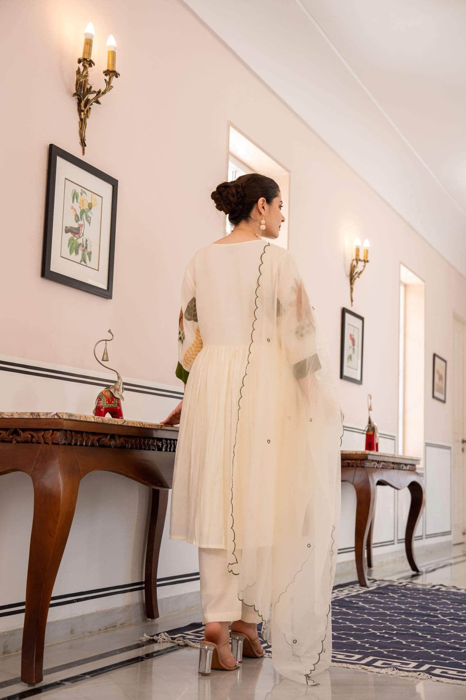 OFF-WHITE FLORAL EMBROIDERED STRAIGHT KURTA SUIT WITH DUPATTA