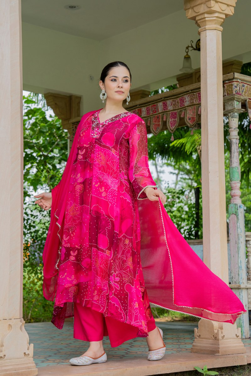 Elegant Red- Pink A-Line Kurta Set With Embroidered V-Neck And Abstract Floral Print