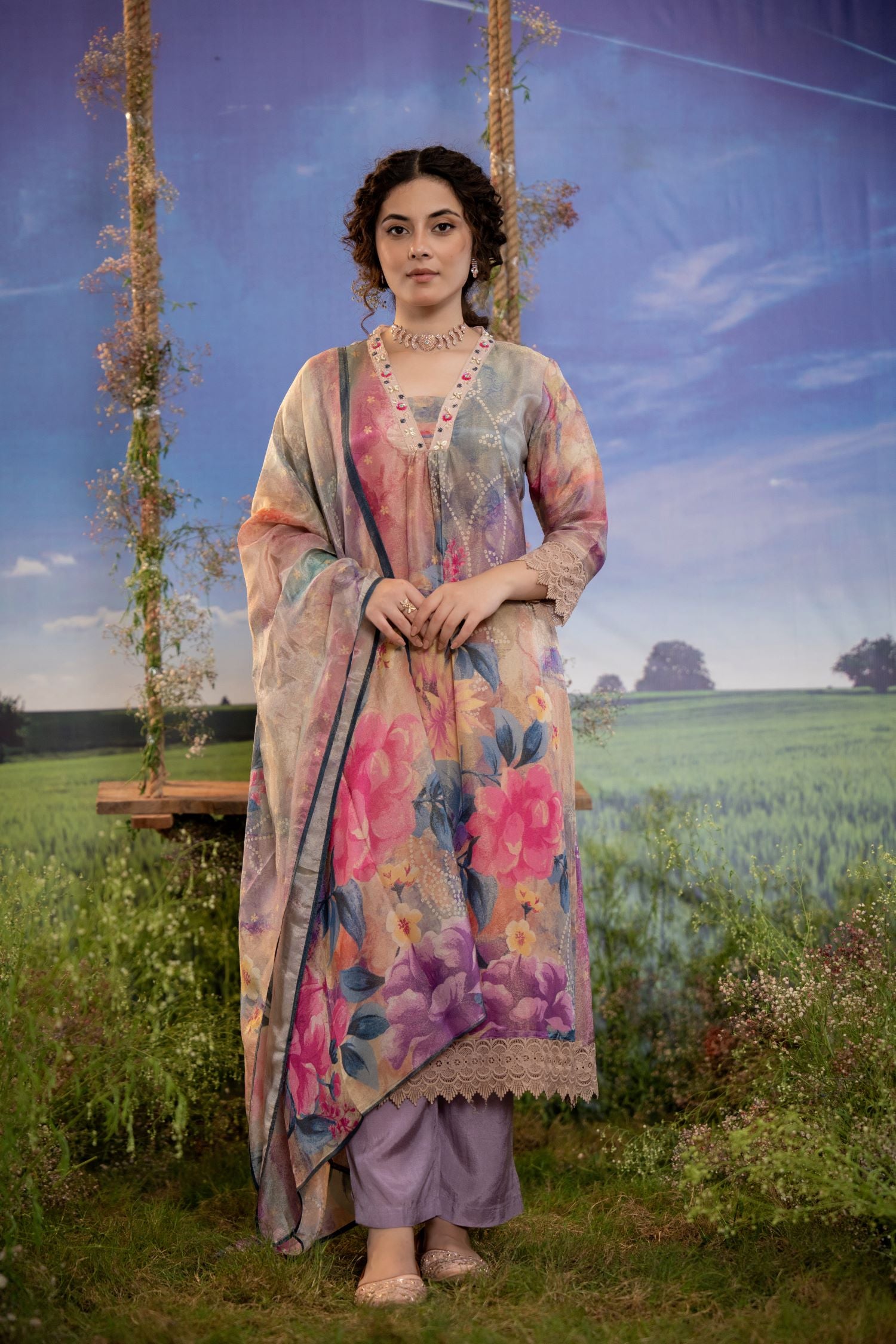 LILAC EMBROIDERED KURTA SET