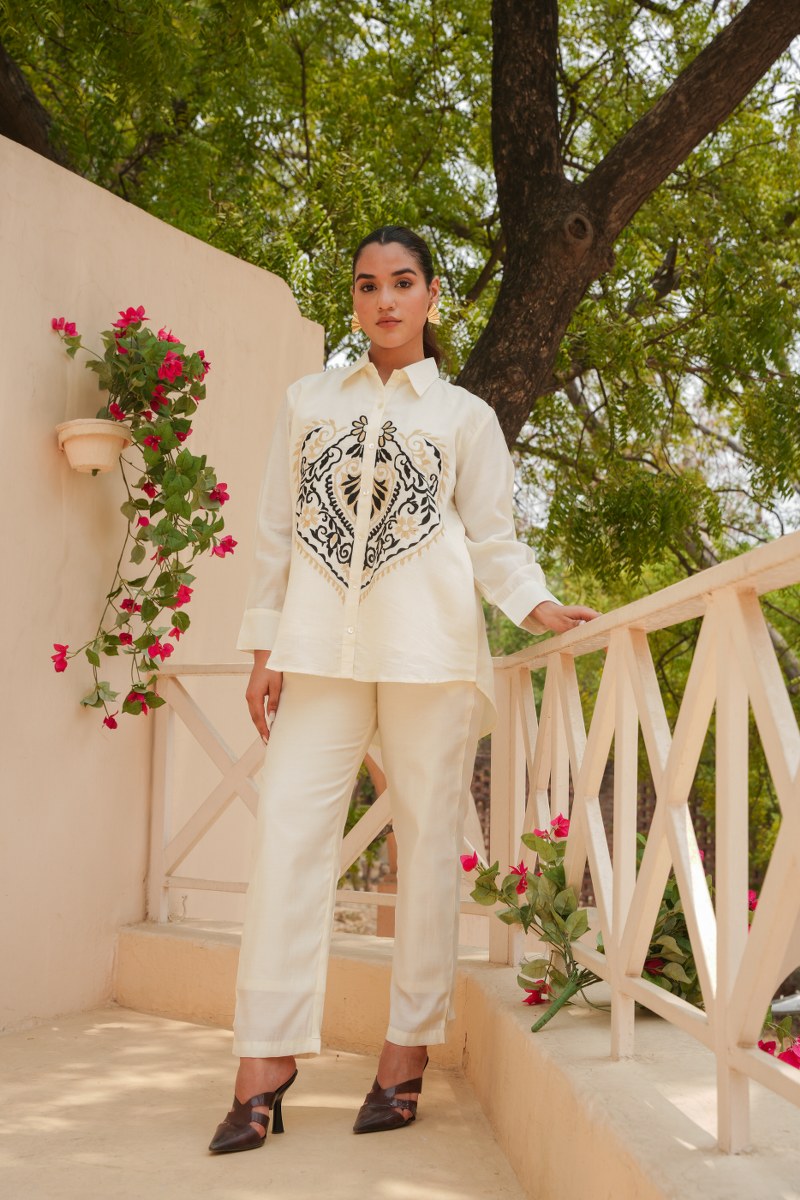 EMBROIDERED CREAM SHIRT WITH STRAIGHT PANTS SET