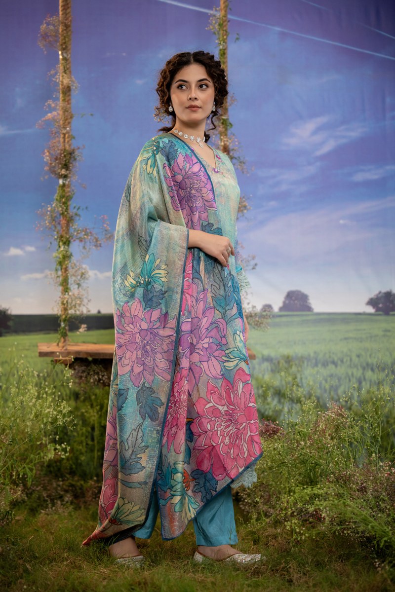 DIGITAL FLORAL PRINT V-NECK KURTA WITH LACE HEM & STRAIGHT PANT SET