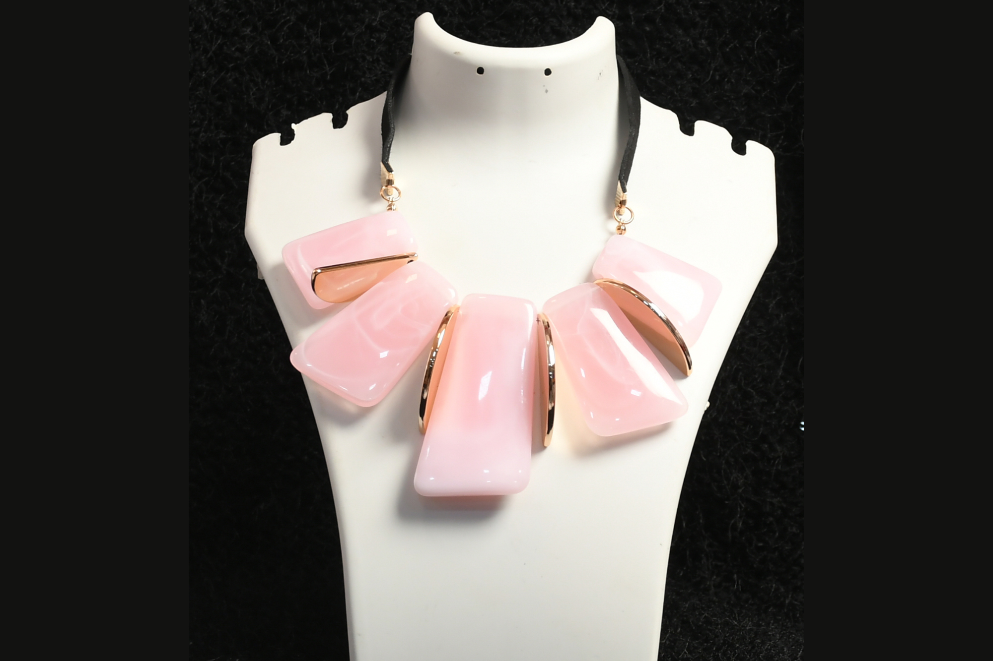 Embellished Short Pink Necklace -Freyaa