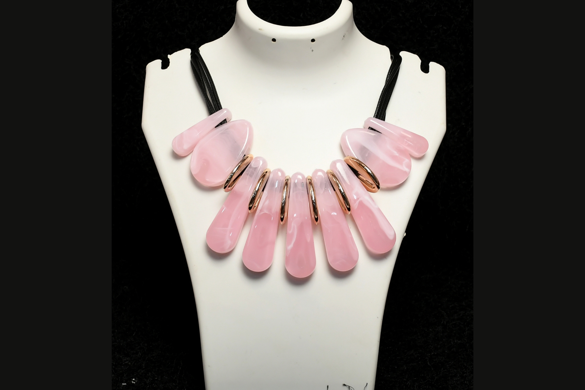 Tira Pink Necklace - Freyaa