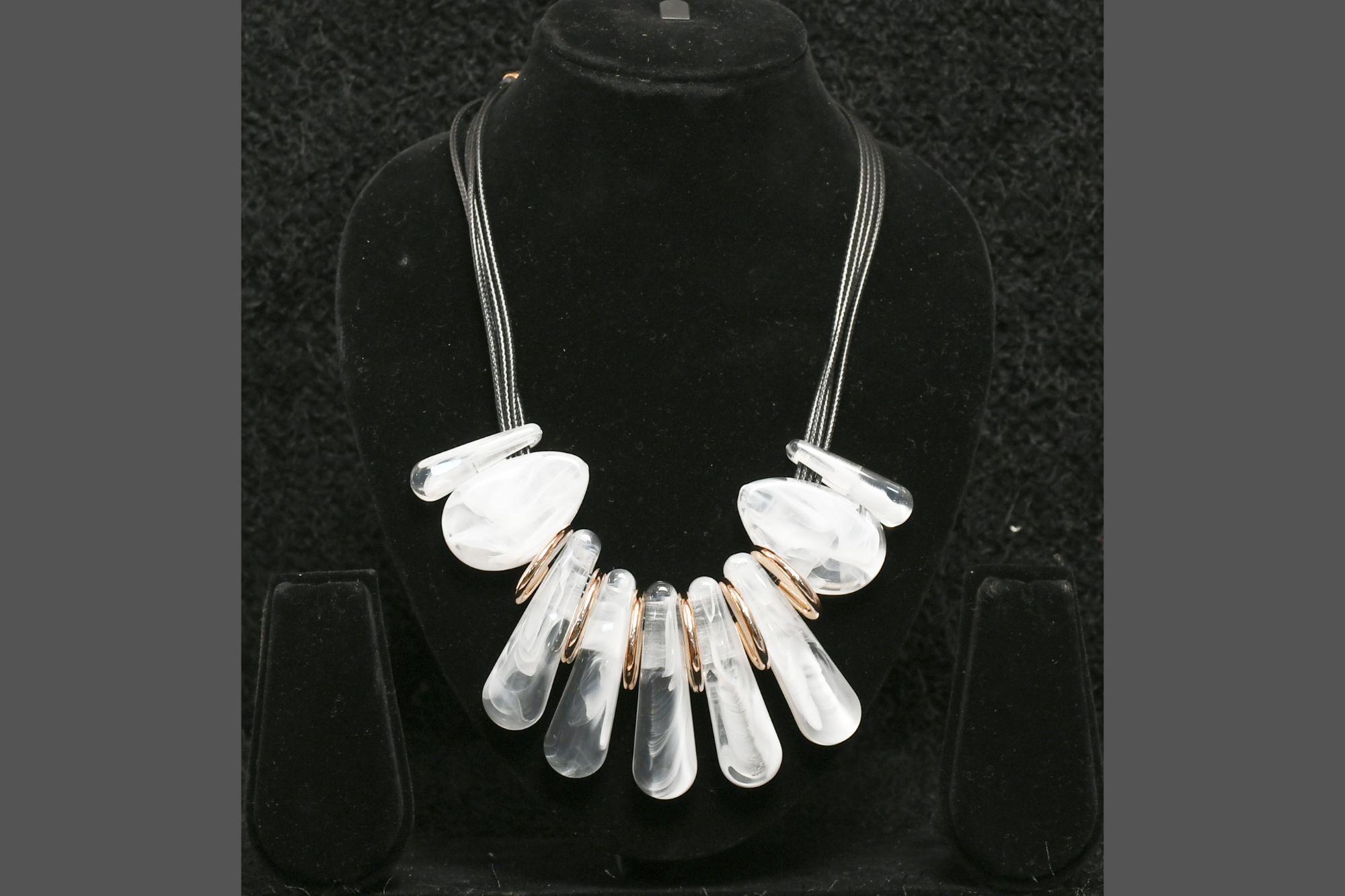 Embellished White Necklace - Freyaa