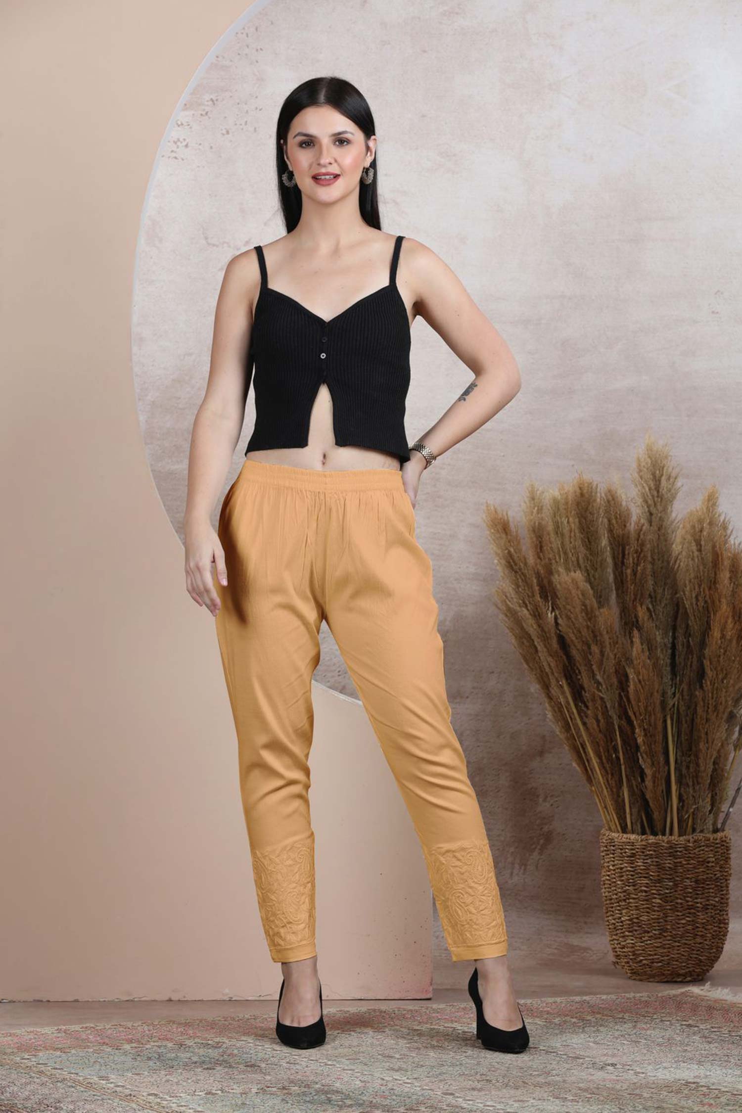 Dark Beige Lycra Leggings With Fine Lines - Freyaa