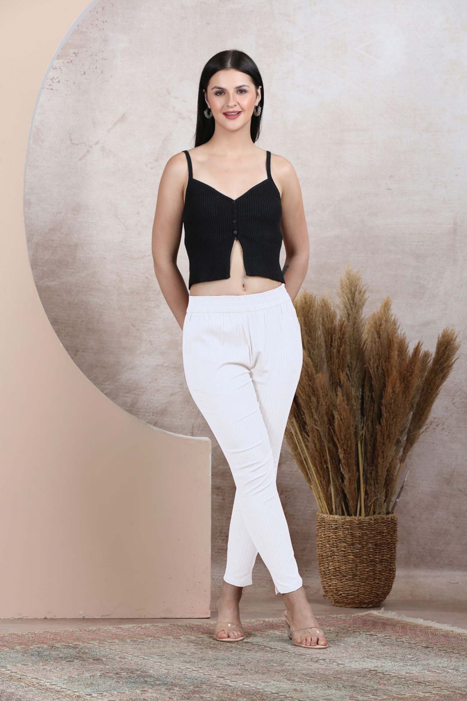 White Lycra Leggings With Fine Lines  - Freyaa